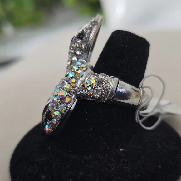 Statement Rhinestone Snake Stretch Ring - Picture 3 of 9